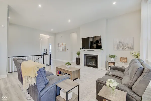 $1,150,000 | 4190 East County Road 100 South, Avon, IN 46123