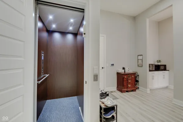 $1,150,000 | 4190 East County Road 100 South, Avon, IN 46123