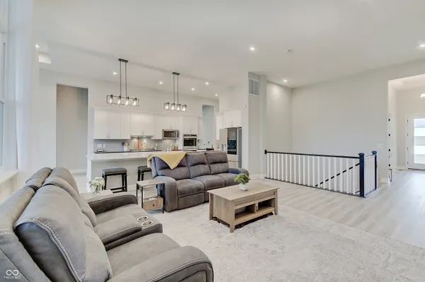 $1,150,000 | 4190 East County Road 100 South, Avon, IN 46123