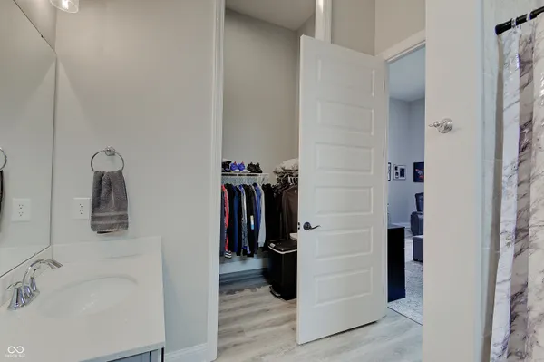 $1,150,000 | 4190 East County Road 100 South, Avon, IN 46123