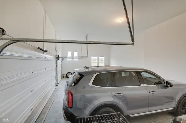 $1,150,000 | 4190 East County Road 100 South, Avon, IN 46123