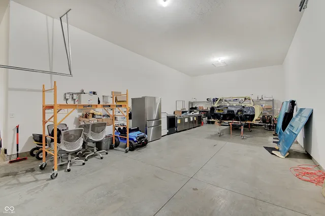 $1,175,000 | 4190 East County Road 100 South, Avon, IN 46123