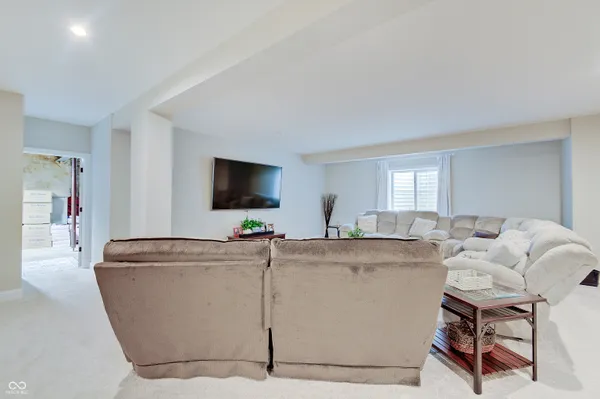 $1,150,000 | 4190 East County Road 100 South, Avon, IN 46123