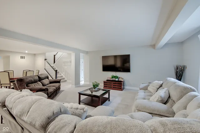 $1,175,000 | 4190 East County Road 100 South, Avon, IN 46123