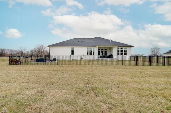 $1,150,000 | 4190 East County Road 100 South, Avon, IN 46123