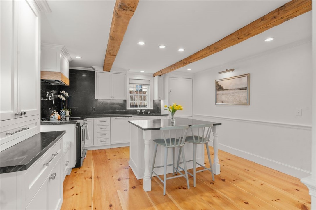 30 Thames Street Newport, RI 02840 - Photo 12 of 47