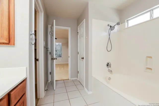 $1,645 | 146 Osprey Haven, San Antonio, TX 78253