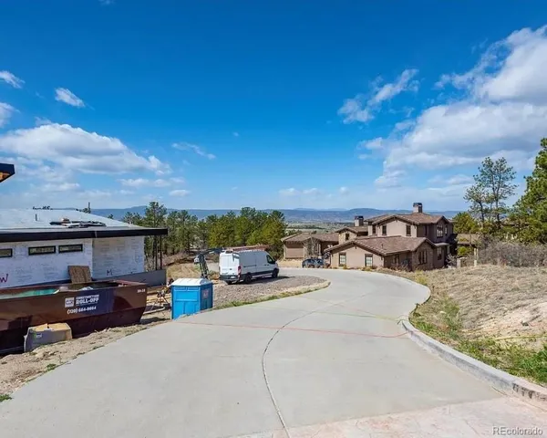 a view of a terrace with sitting area