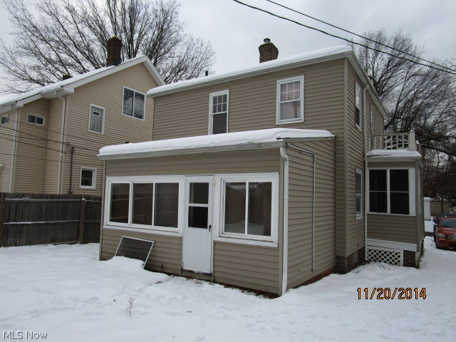 3807 Northampton Road Cleveland, OH 44121 - Photo 3 of 12