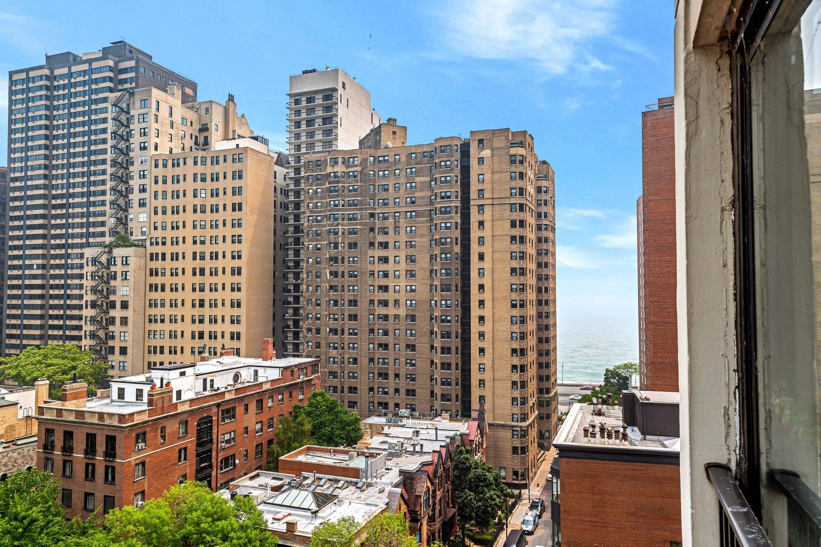 1 East Schiller Street, Unit 12A Chicago, IL 60610 - Photo 13 of 13