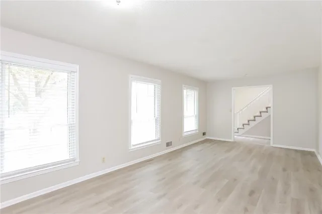 $2,230 | 9952 North Charlotte Street, Kansas City, MO 64155