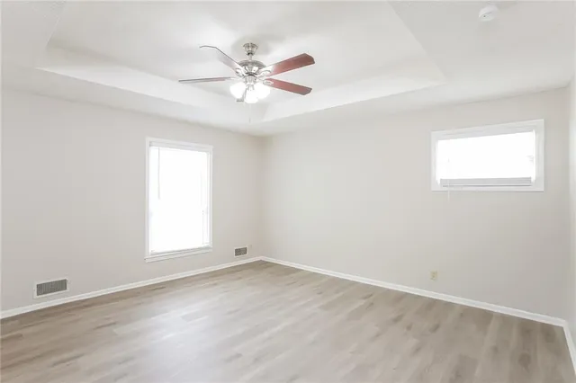 $2,230 | 9952 North Charlotte Street, Kansas City, MO 64155