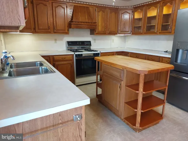 $274,900 | 912 Poplar Lane, Lebanon, PA 17046