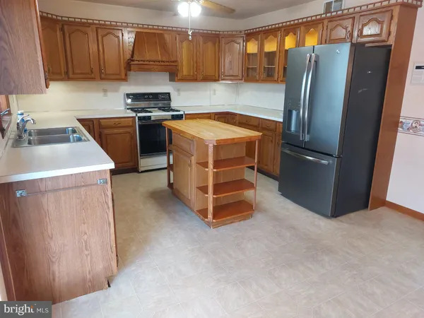 $274,900 | 912 Poplar Lane, Lebanon, PA 17046