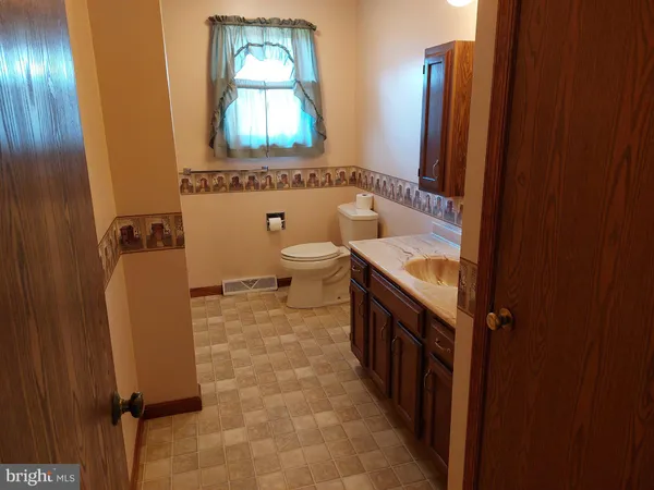$274,900 | 912 Poplar Lane, Lebanon, PA 17046