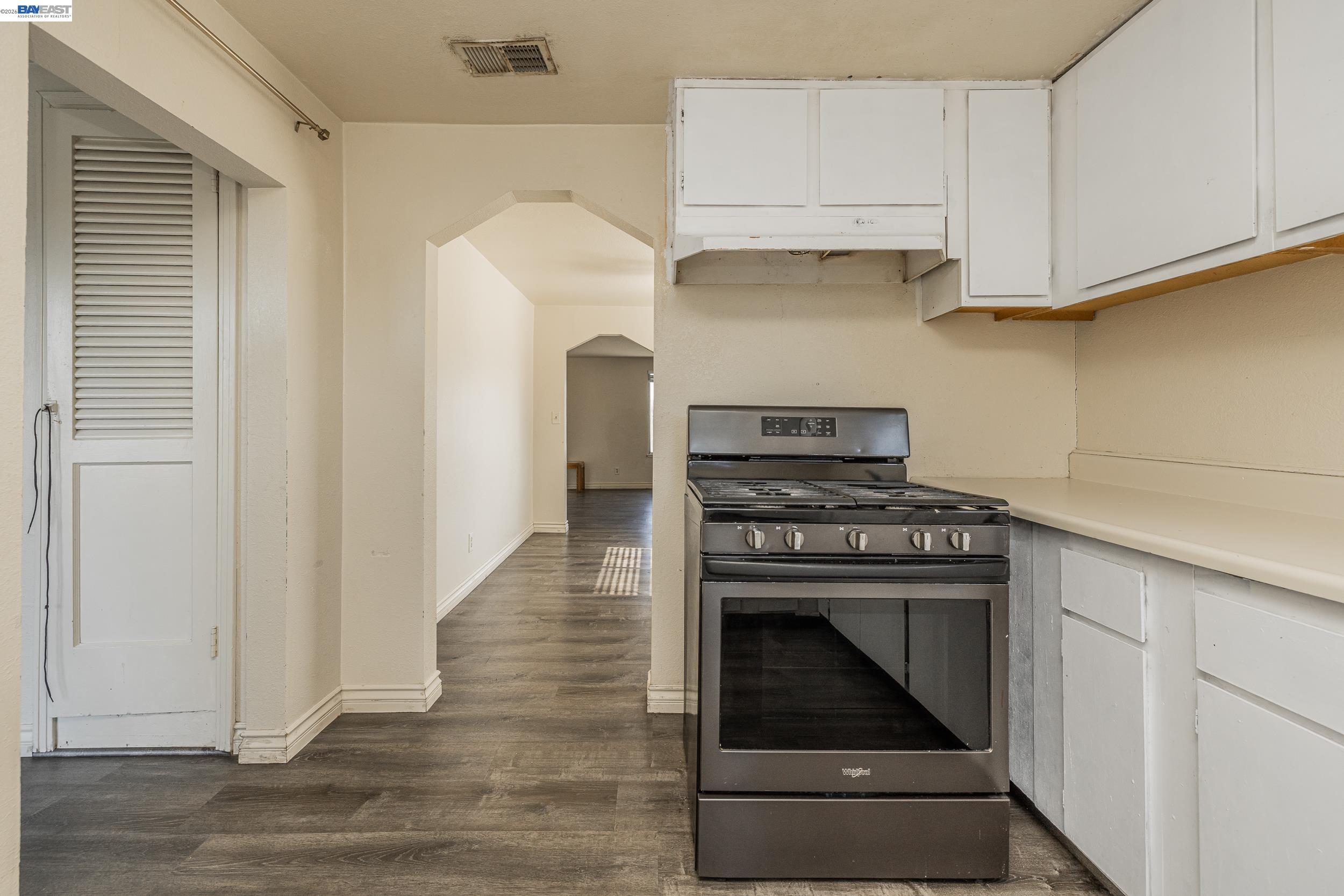 252 West Clover Road Tracy, CA 95376 - Photo 12 of 40
