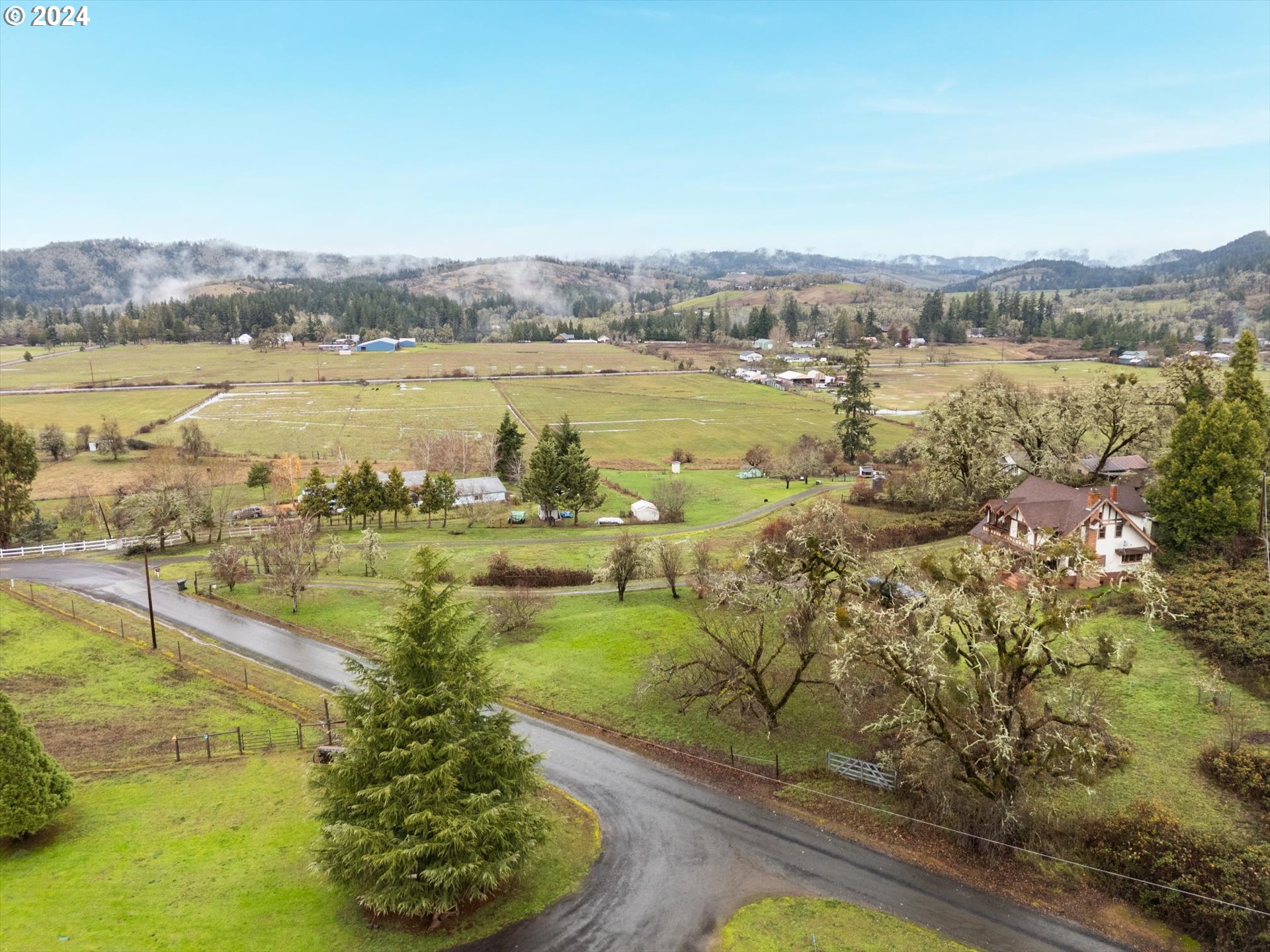 774 Plat B Road Sutherlin, OR 97479 - Photo 33 of 38