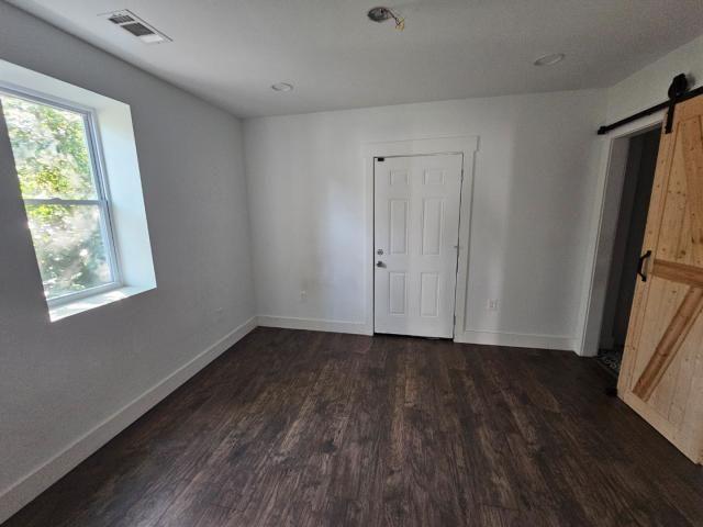 296 Thornton Street Southwest Atlanta, GA 30315 - Photo 7 of 10