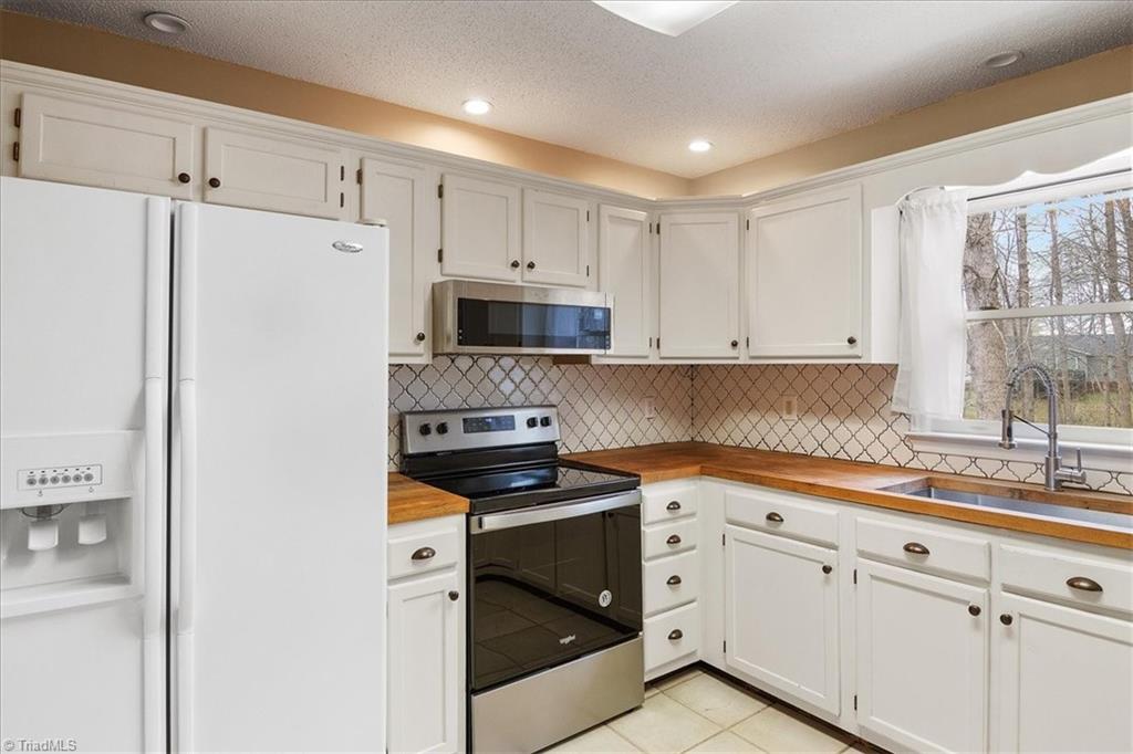 2903 Hunt Ridge Court Trinity, NC 27370 - Photo 14 of 39 Gallery Image 14