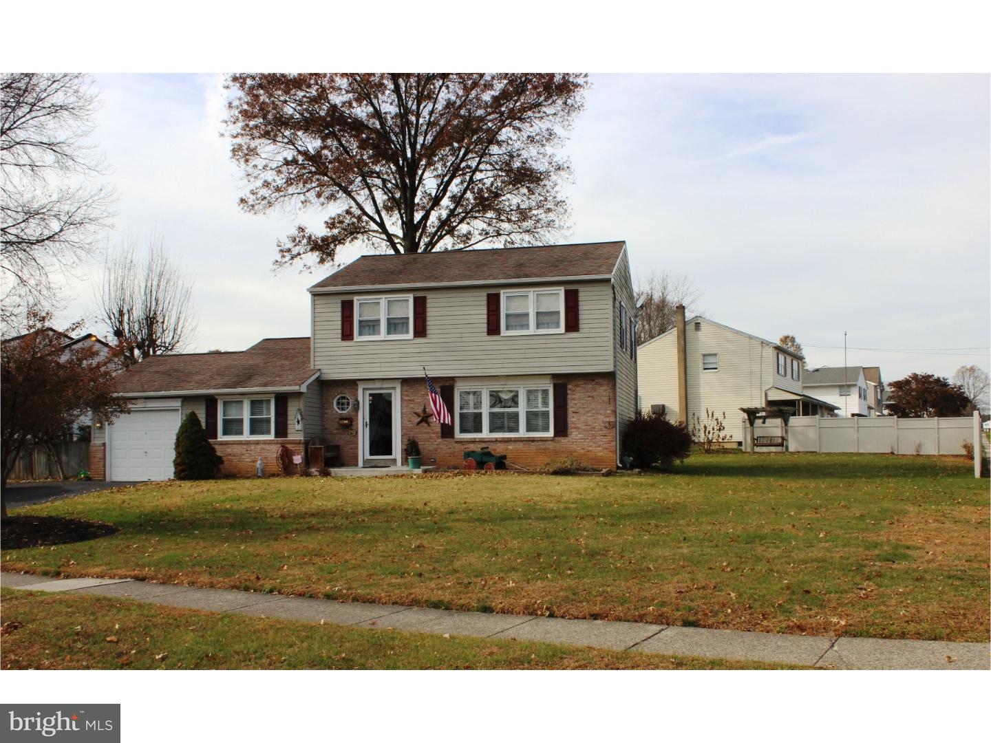 1298 Whitney Road Southampton, PA 18966 - Photo 2 of 25 Exterior Front