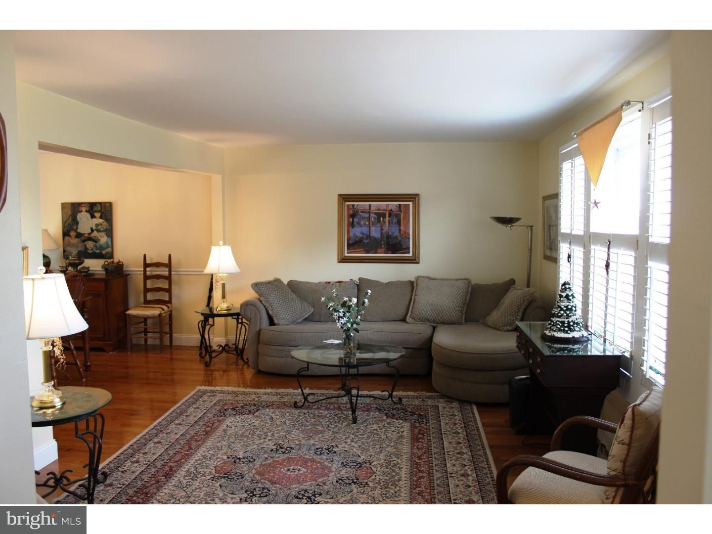1298 Whitney Road Southampton, PA 18966 - Photo 13 of 25 Living Room