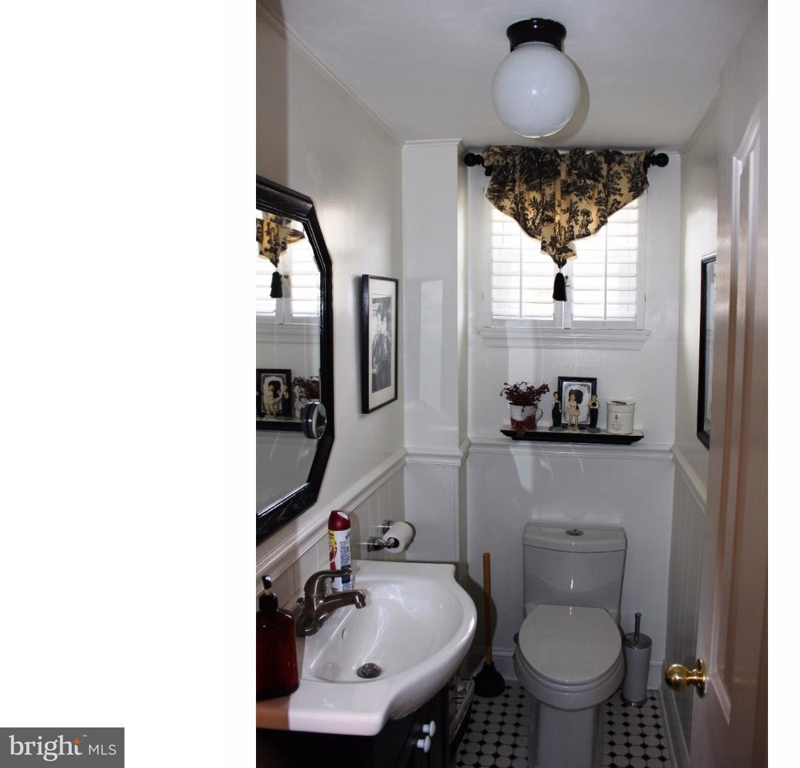 1298 Whitney Road Southampton, PA 18966 - Photo 3 of 25 Bathroom