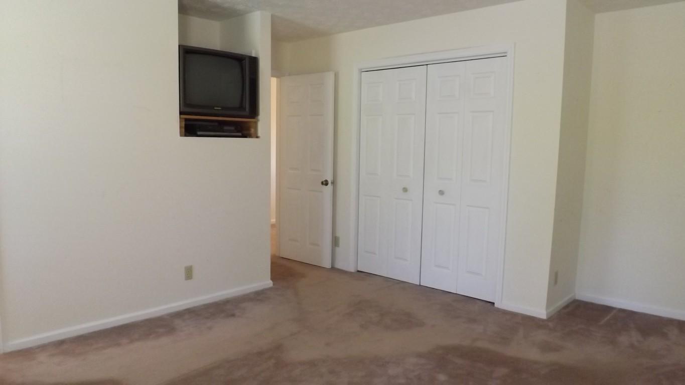 969 Ewing Road Spring City, TN 37381 - Photo 22 of 34 master bedroom 4