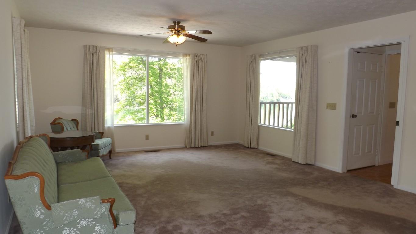 969 Ewing Road Spring City, TN 37381 - Photo 8 of 34 living room
