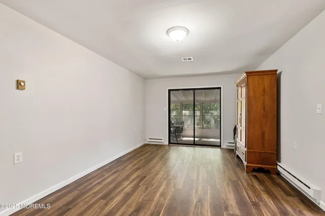 $430,000 | 9 Whitney Court, Brick, NJ 08724