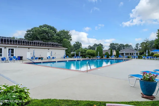 $430,000 | 9 Whitney Court, Brick, NJ 08724