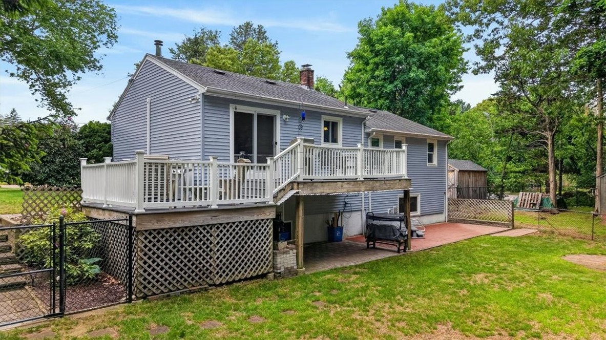 9 Friendship Lane Smithfield, RI 02917 - Photo 39 of 50