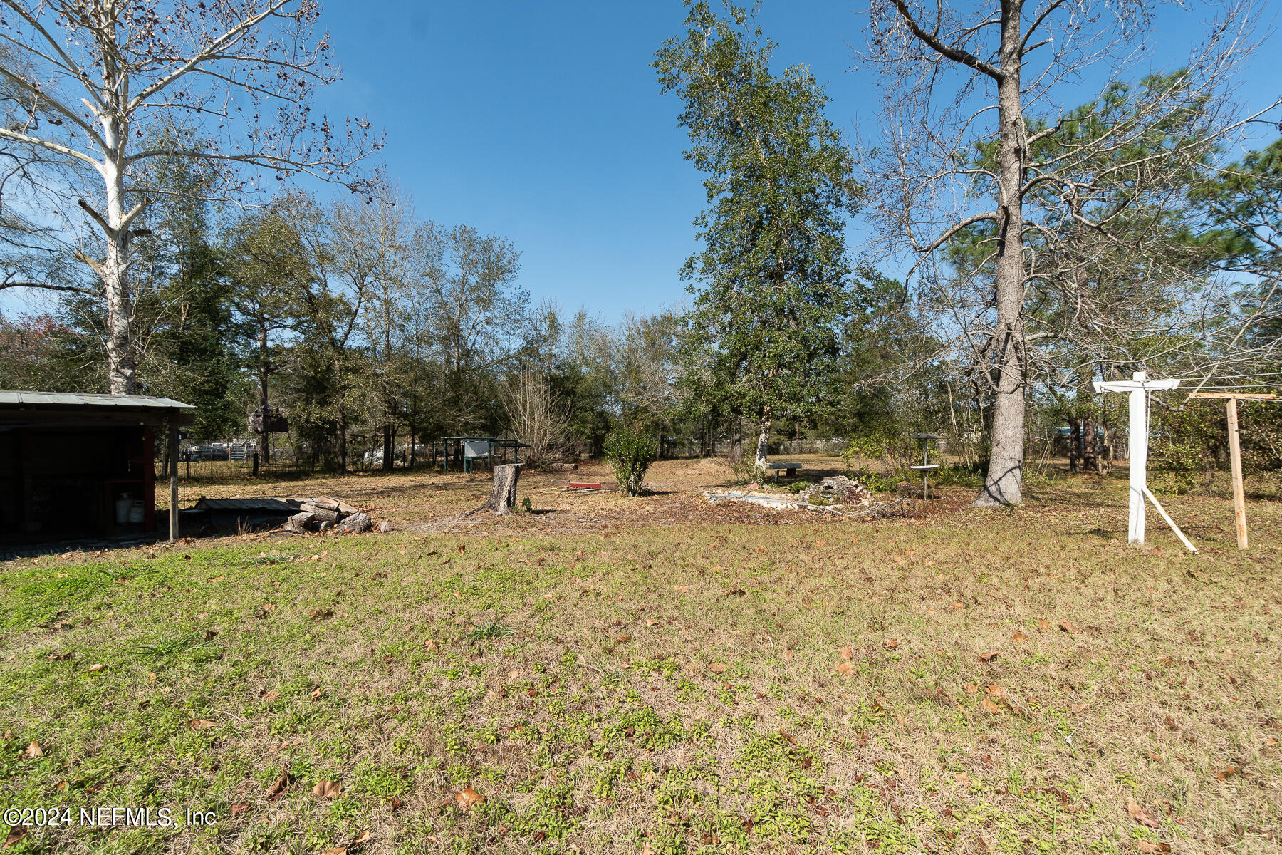 5242 Wilbur Road Middleburg, FL 32068 - Photo 9 of 22 Ext Backyard a