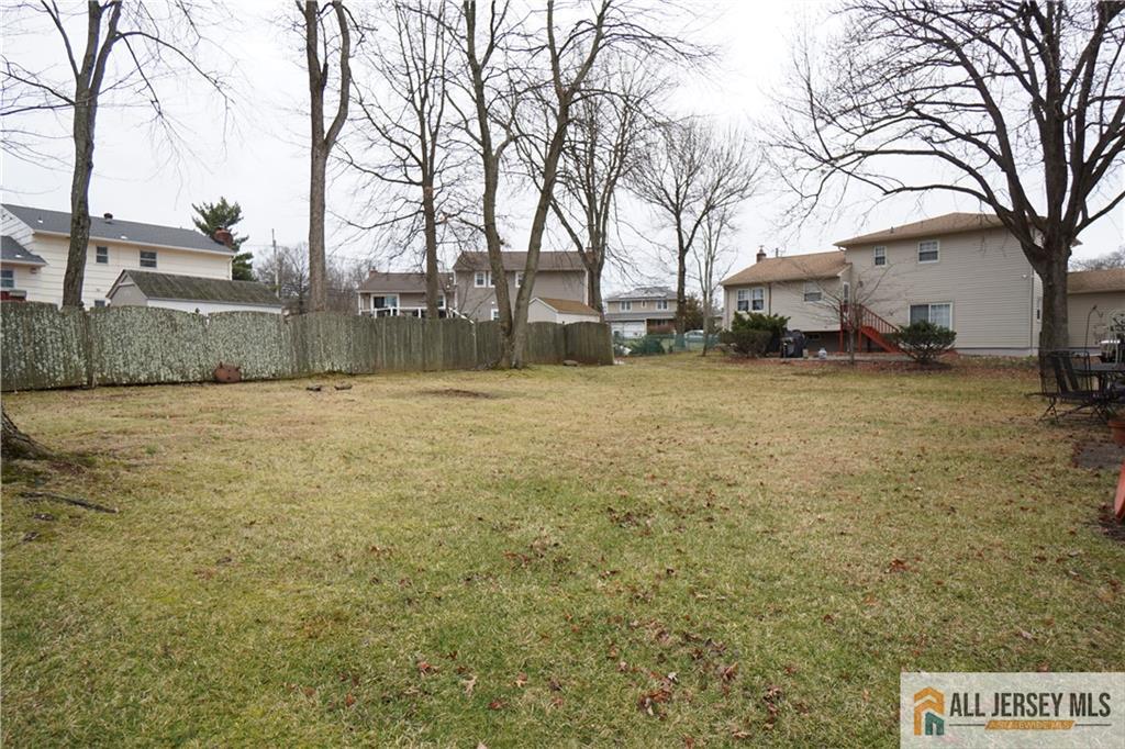 48 Lynnwood Road Edison, NJ 08820 - Photo 36 of 37 Gallery Image 36