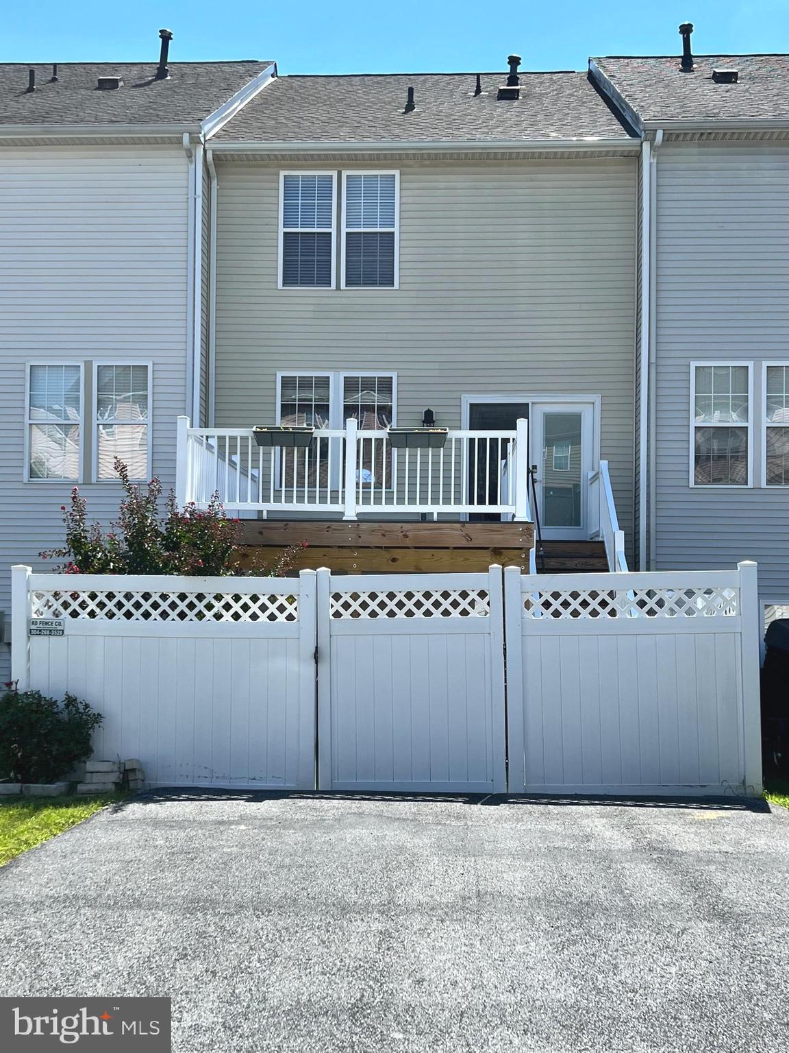 66 Davis Street Charles Town, WV 25414 - Photo 8 of 45 a front view of a house