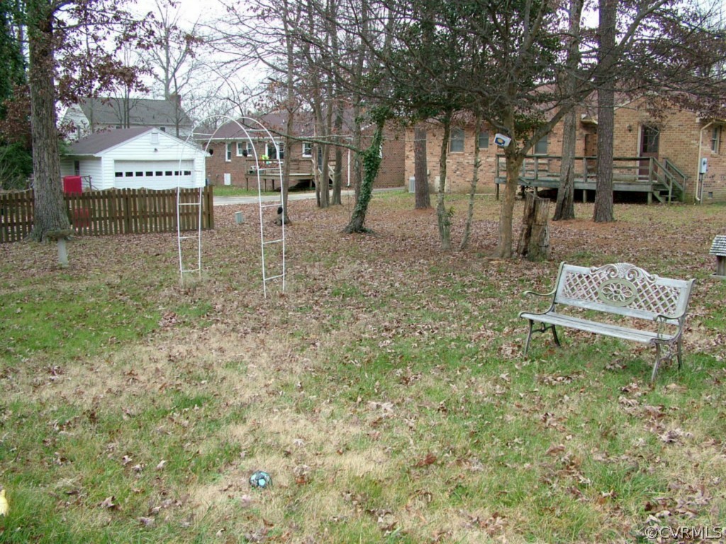 8804 Piels Road Richmond, VA 23237 - Photo 13 of 14 rear yard