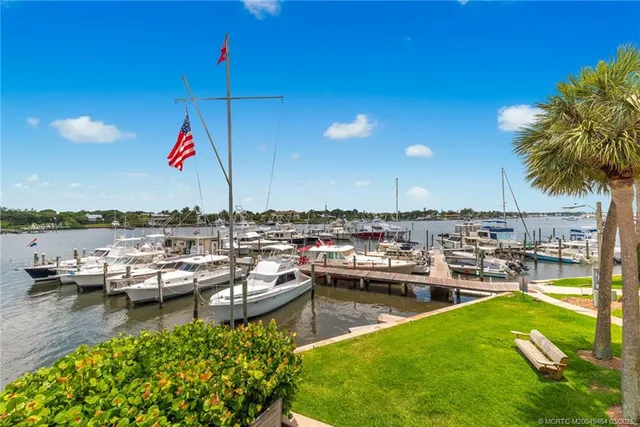 $465,000 | 3901 Southeast St Lucie Boulevard, Unit 39, Stuart, FL 34997
