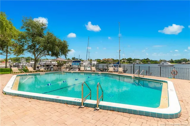 $465,000 | 3901 Southeast St Lucie Boulevard, Unit 39, Stuart, FL 34997