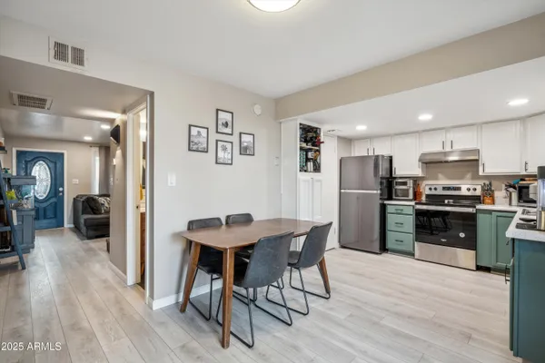$220,000 | 6565 North 19th Avenue, Unit 36, Phoenix, AZ 85015