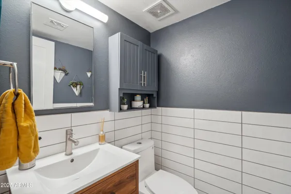 $220,000 | 6565 North 19th Avenue, Unit 36, Phoenix, AZ 85015