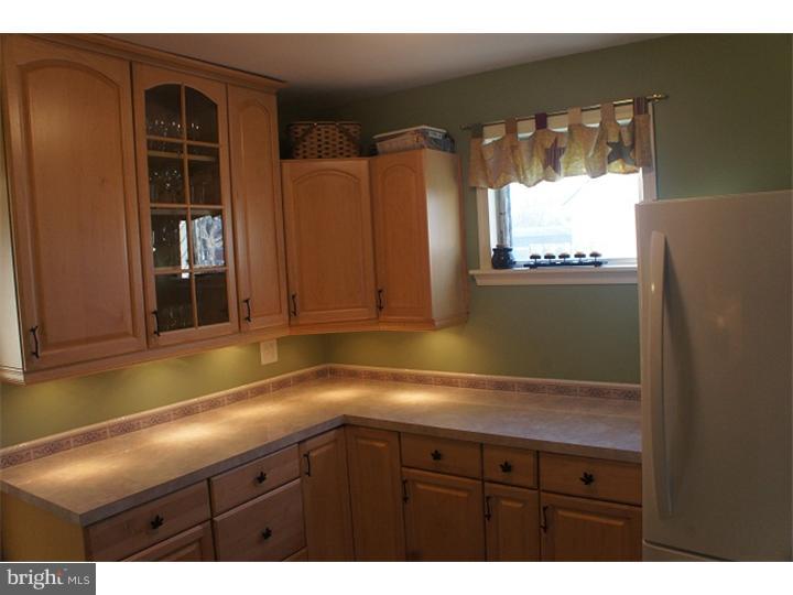 7 Belmar Road Hatboro, PA 19040 - Photo 3 of 14 Kitchen