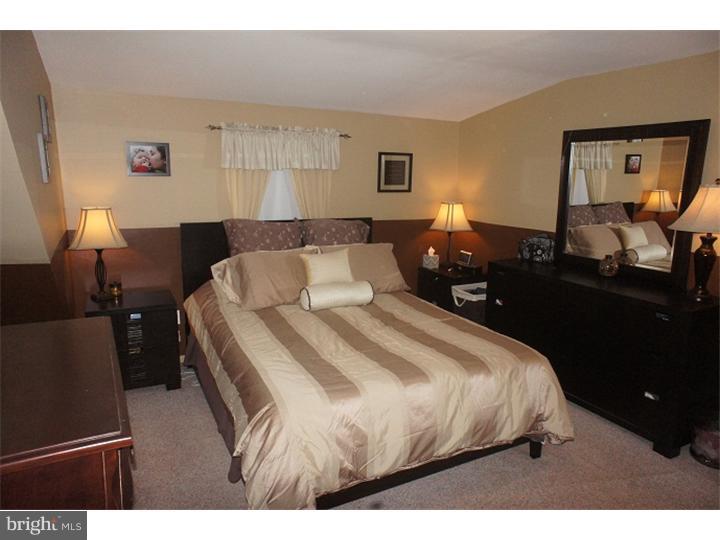 7 Belmar Road Hatboro, PA 19040 - Photo 10 of 14 Bedroom - Main