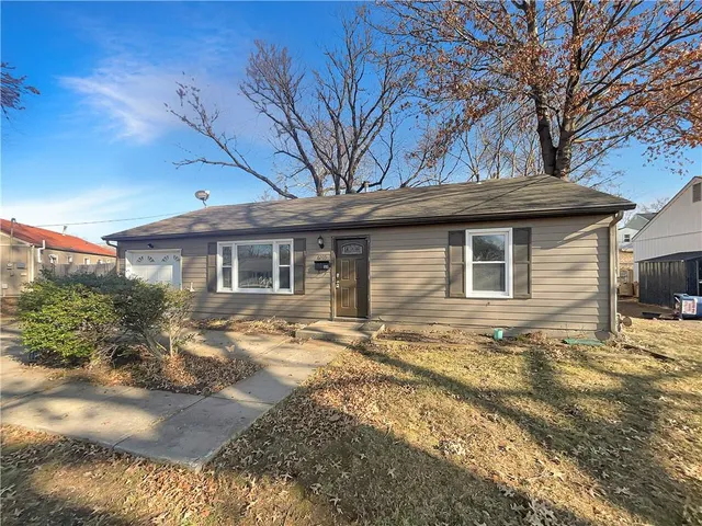 $222,000 | 6705 North Charlotte Street, Kansas City, MO 64118