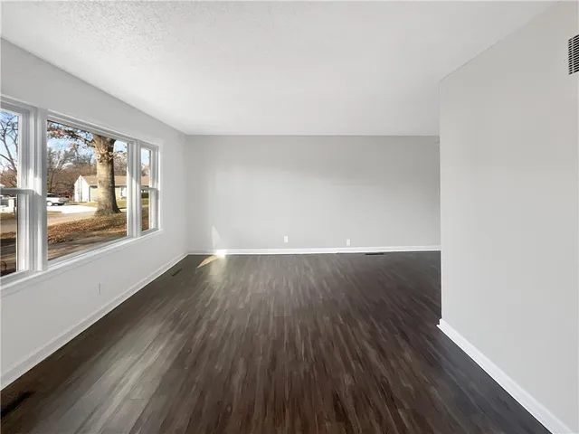 $222,000 | 6705 North Charlotte Street, Kansas City, MO 64118