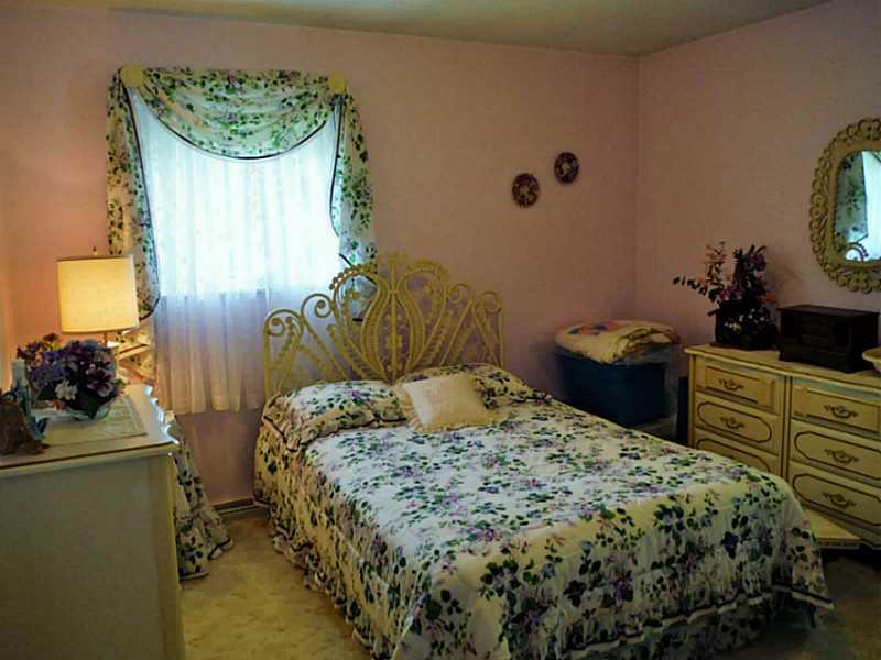 172 Mary Reed Road Economy, PA 15005 - Photo 14 of 23 Bedroom.