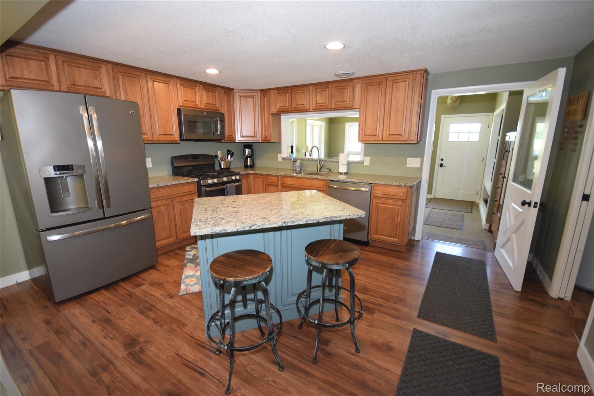 455 East Rattalee Lake Road Holly, MI 48442 - Photo 6 of 23 DSC_0016.JPG