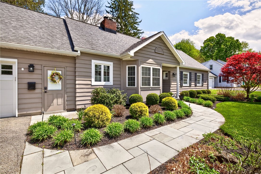 220 Overbrook Road Pittsford, NY 14618 - Photo 2 of 47