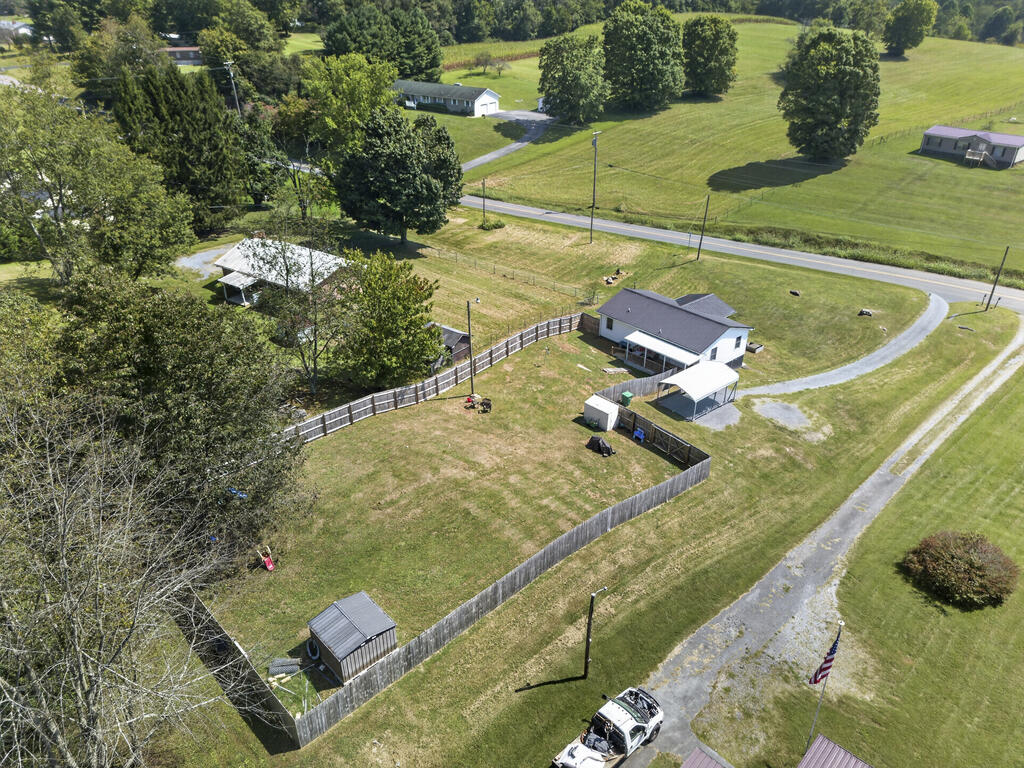 4031 Reedy Creek Road Bristol, VA 24202 - Photo 27 of 31 Gallery Image 27