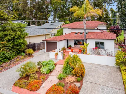 $1,898,000 | 424 Palmer Avenue, Aptos, CA 95003