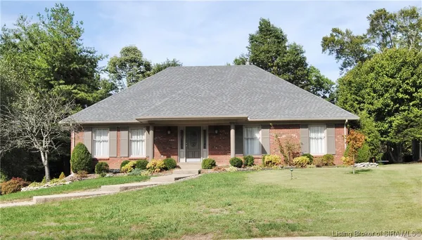 $379,000 | 1352 Miller Lane, New Albany, IN 47150