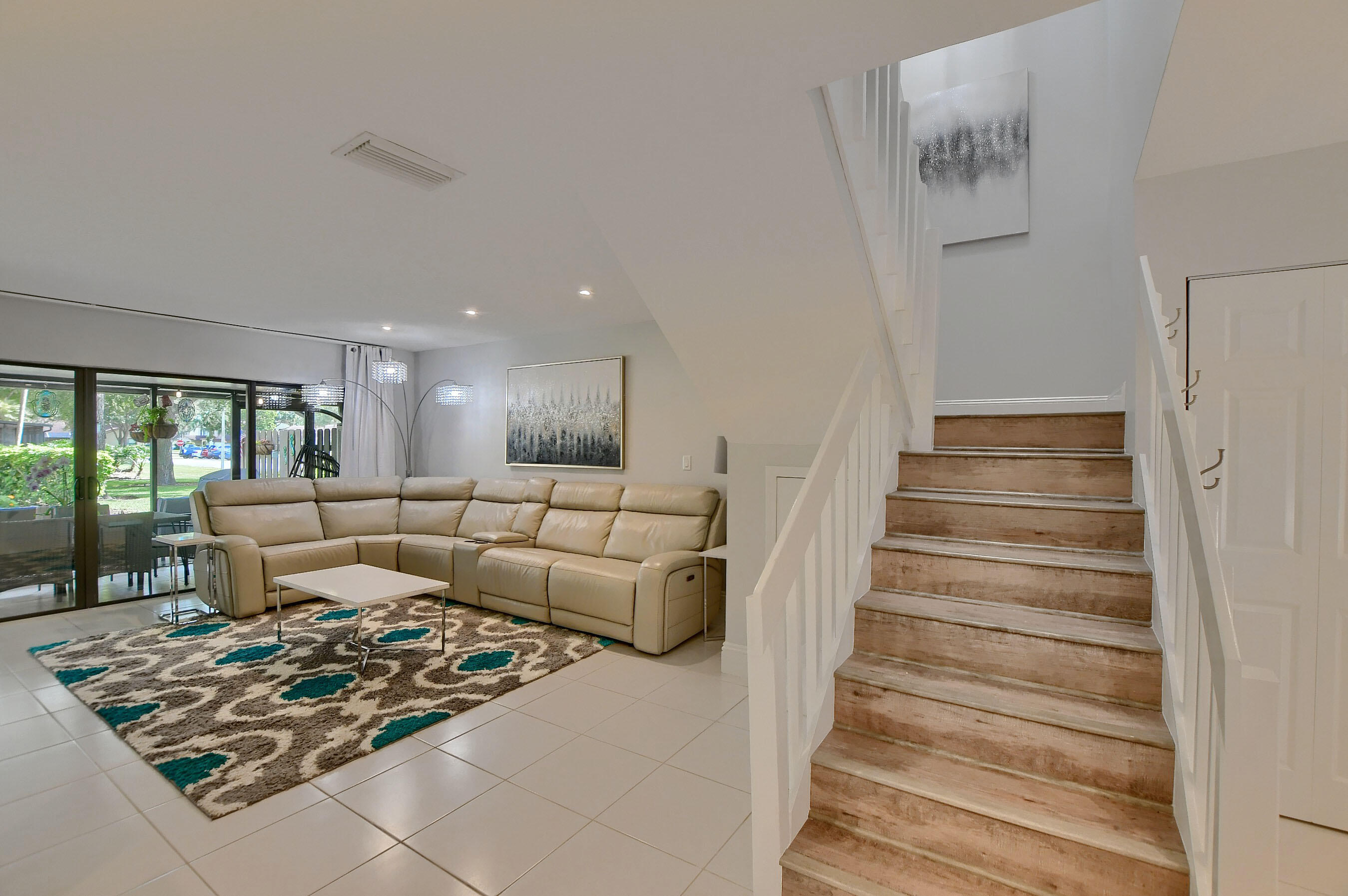 8939 Southwest 21st Court, Unit E Boca Raton, FL 33433 - Photo 11 of 38 Living Room